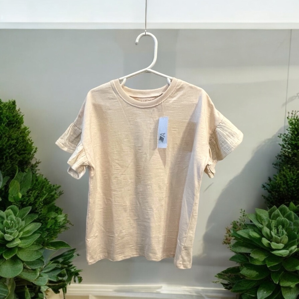 Ivory scalloped short sleeve shirt